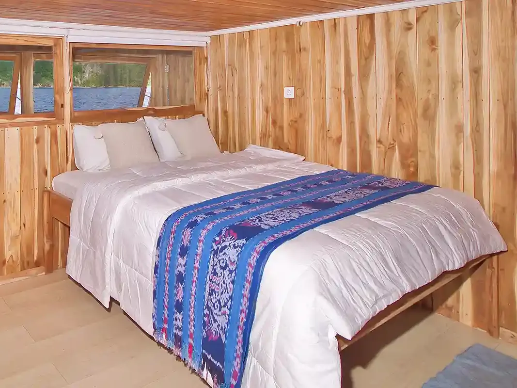 Deluxe Ocean View cabin aboard Malca Voyages